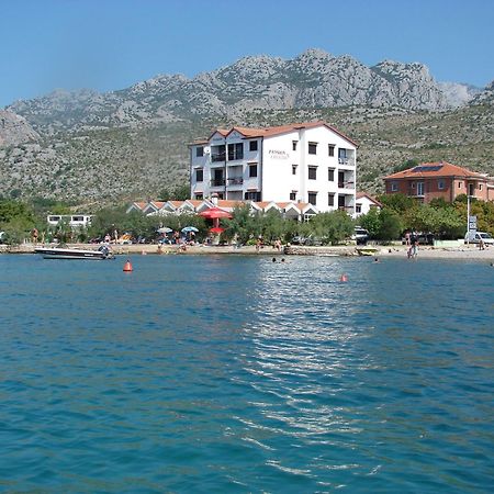Bed and Breakfast Pansion Croatia à Starigrad Paklenica Extérieur photo