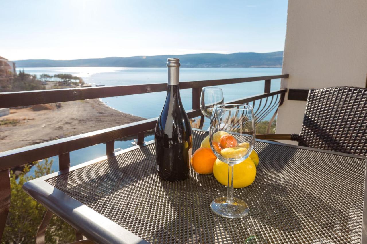 Bed and Breakfast Pansion Croatia à Starigrad Paklenica Extérieur photo