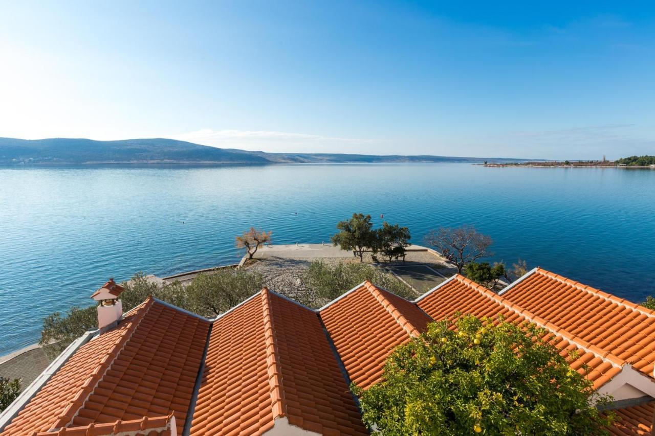 Bed and Breakfast Pansion Croatia à Starigrad Paklenica Extérieur photo