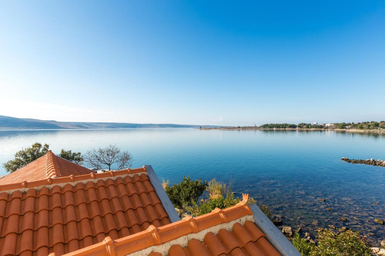 Bed and Breakfast Pansion Croatia à Starigrad Paklenica Extérieur photo